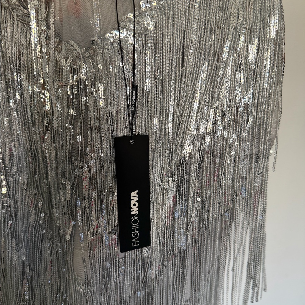 Fashion Nova Sequin Fringe Mini Dress - Silver NWT - 1X - Picture 4 of 8